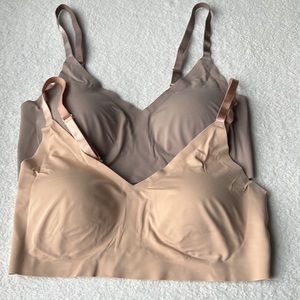 (2)TRUE & Co Triangle Convertible Strap Bralette